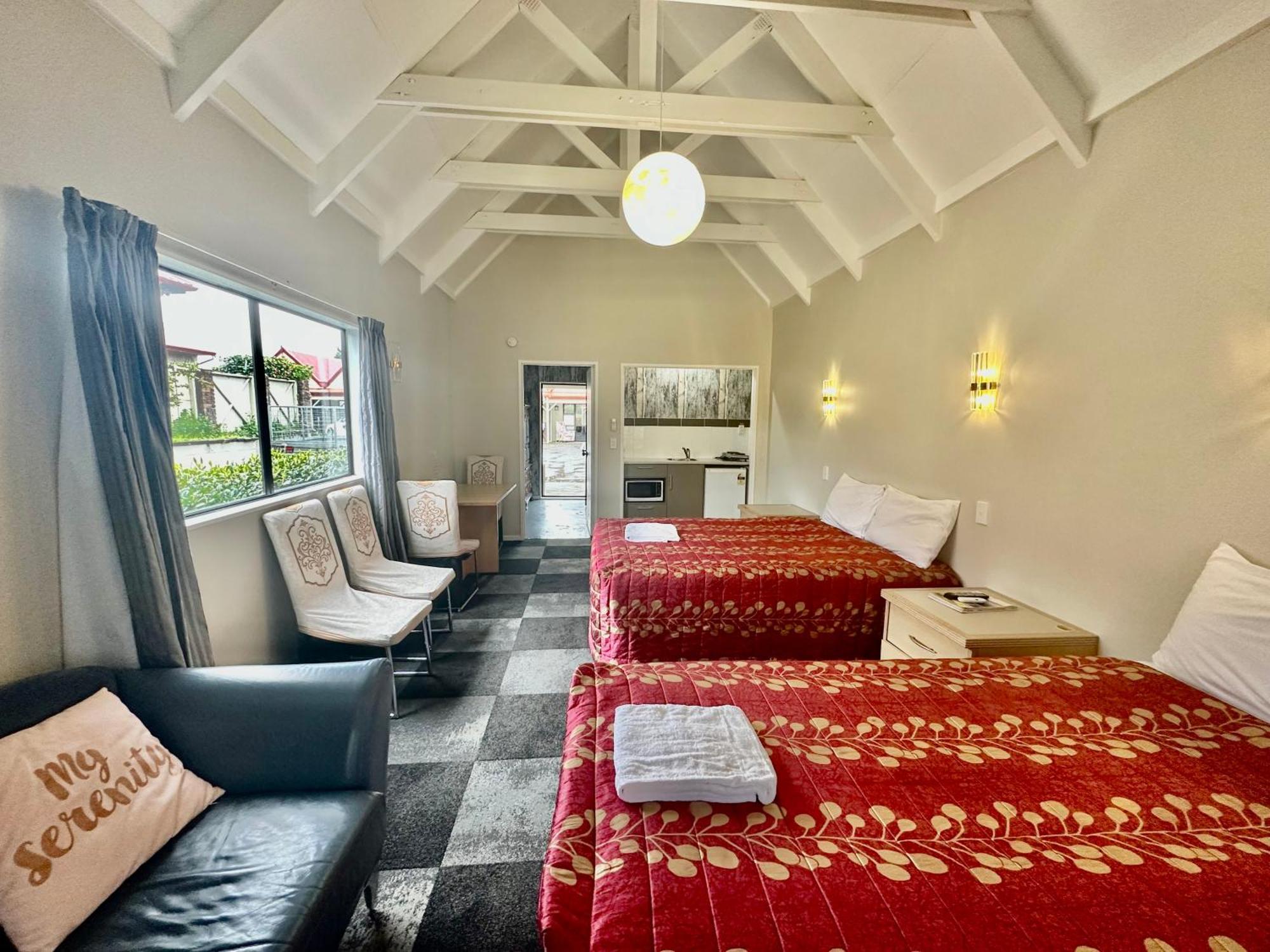 Apex On Fenton Motel Rotorua Bagian luar foto